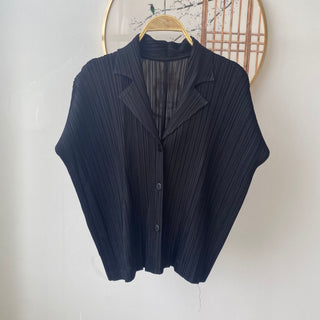 Elegant Modern Chinese Style Pleated Top with High-End Quality Casual and Fashionable Design Versatile for Everyday Wear